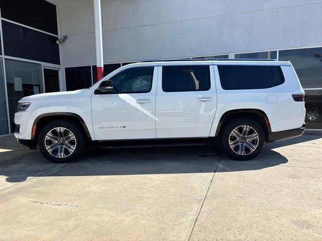 Used 2023 Jeep Wagoneer L Series II image 8