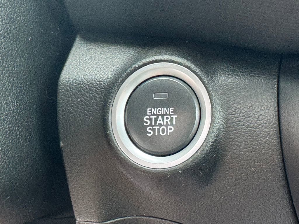 Used 2023 Hyundai Kona SEL AWD/4WD image 26