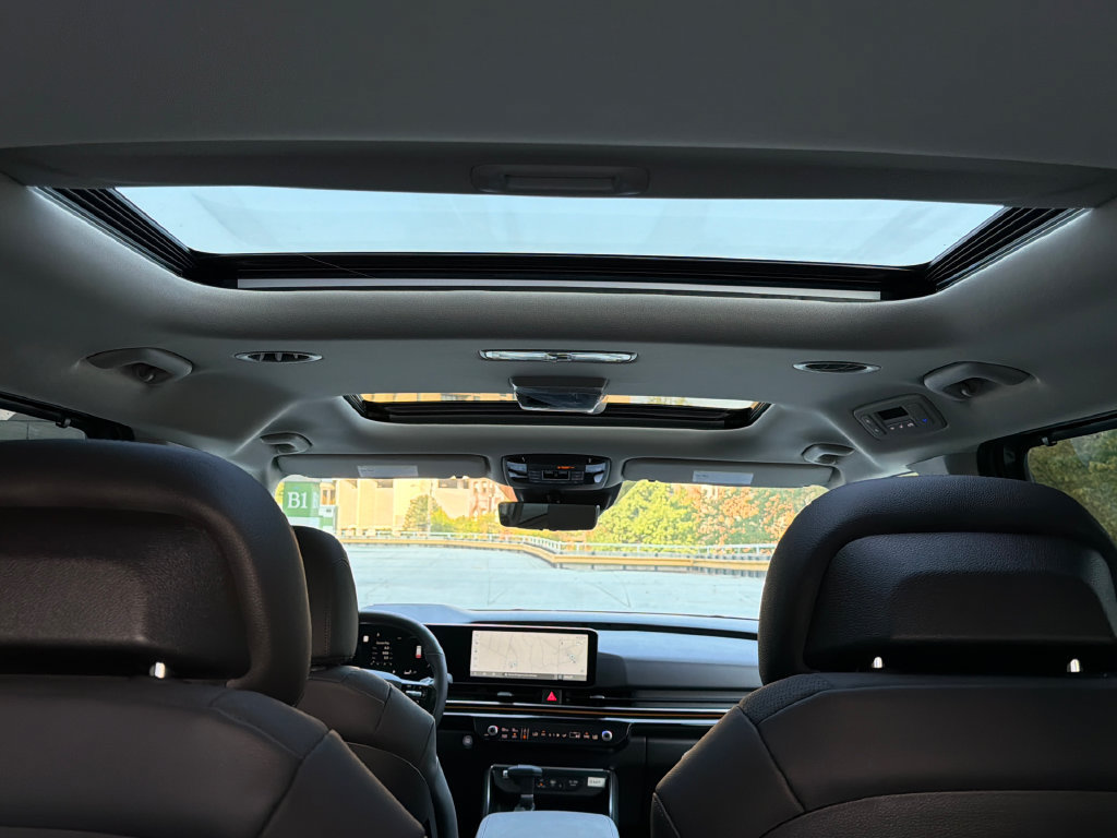 New 2027 Kia Carnival SX Prestige FWD image 8