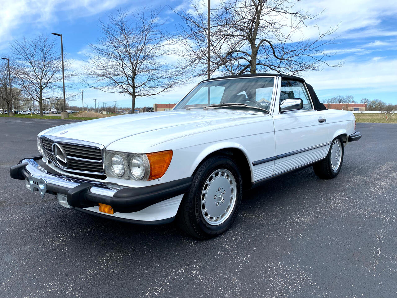 Used 1989 Mercedes-Benz 560 SL image 1