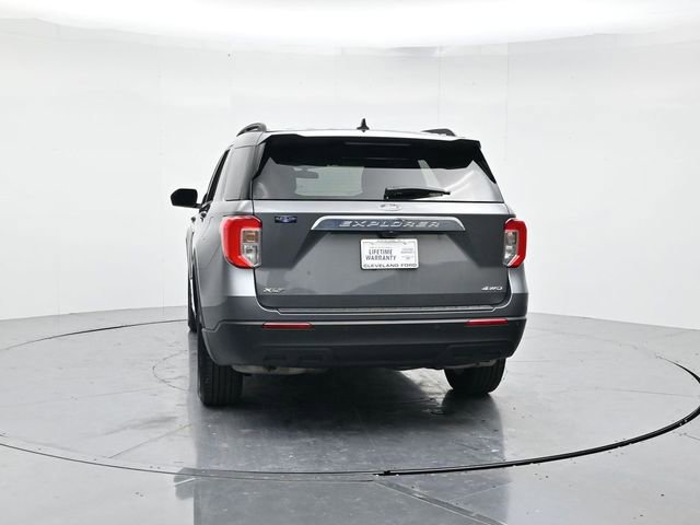 Used 2023 Ford Explorer XLT image 8