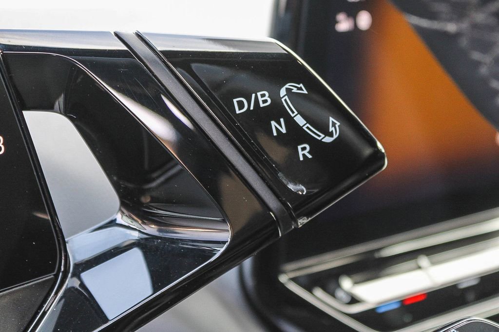 Used 2022 Volkswagen ID.4 Pro image 19