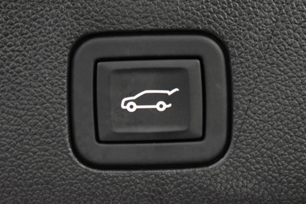 Used 2023 GMC Yukon Denali AWD/4WD image 43