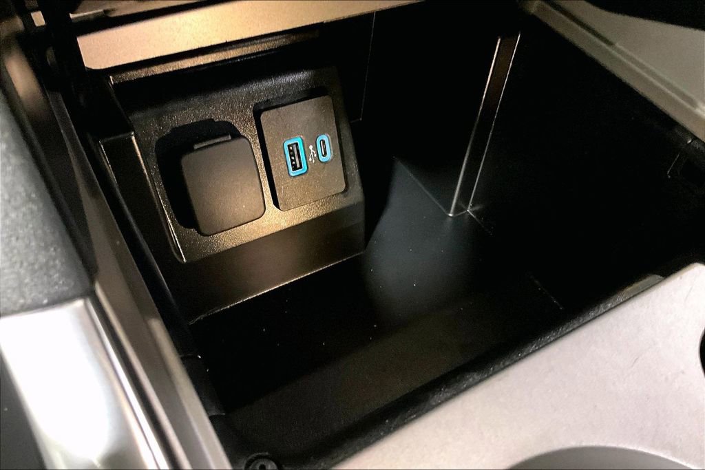 Certified 2023 Ford Explorer XLT w/ Equipment Group 202A image 23