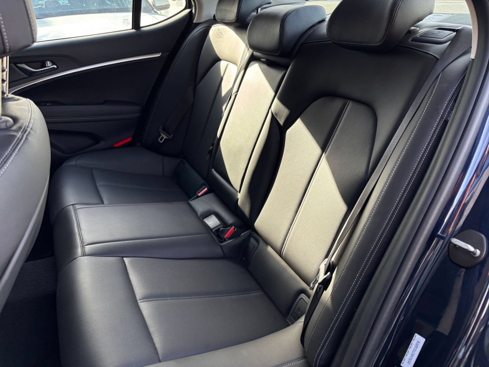 Used 2026 Genesis G70 2.5T RWD image 38