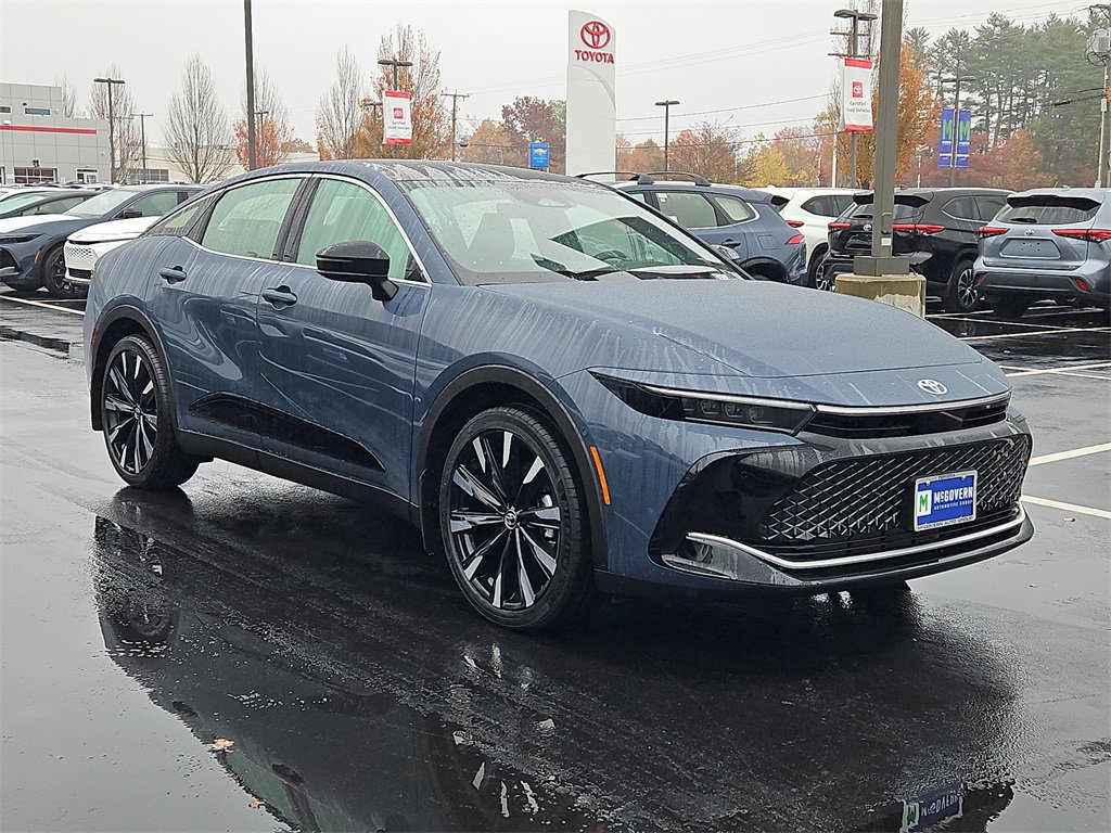 New 2026 Toyota Crown Platinum image 3