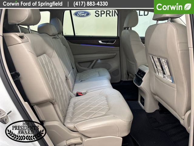 Used 2024 Volkswagen Atlas SEL Premium R-Line image 12