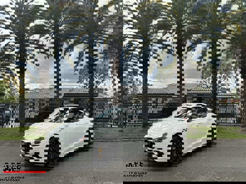 Used 2023 Maserati Ghibli Modena image 9