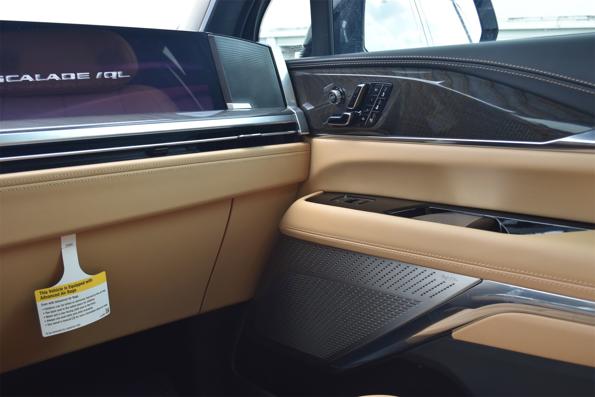 New 2026 Cadillac Escalade IQL Sport 2 image 8