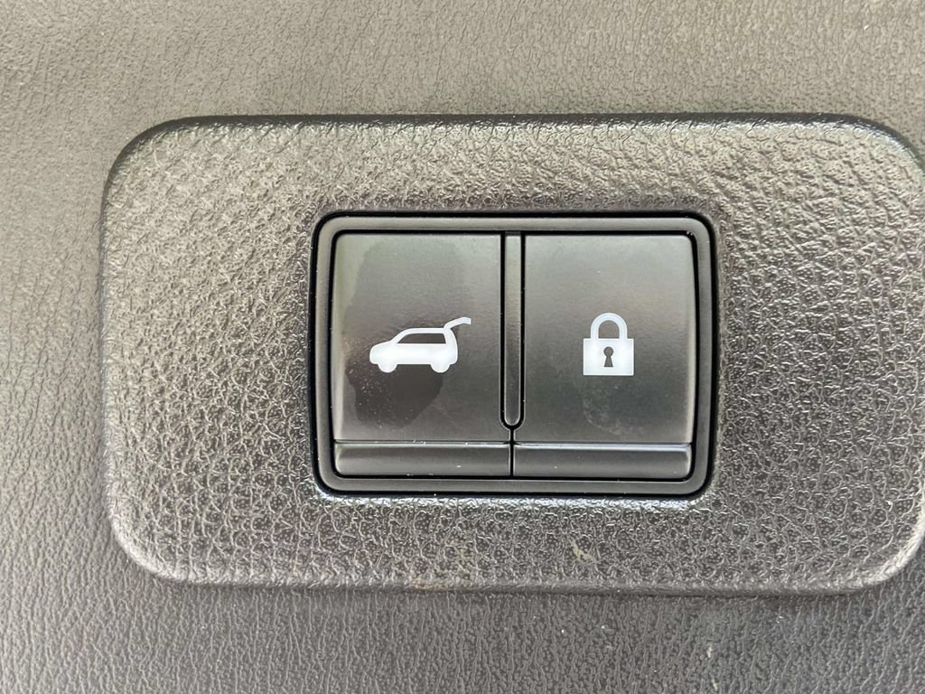 Used 2021 Nissan Armada SL RWD image 11