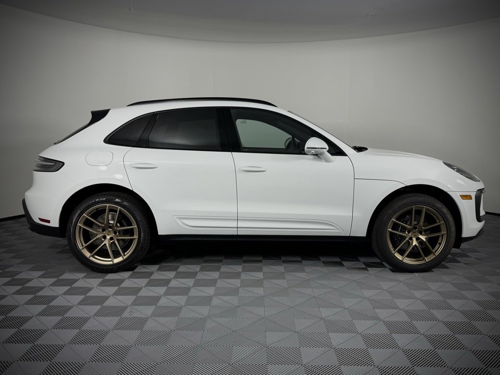 New 2026 Porsche Macan image 11