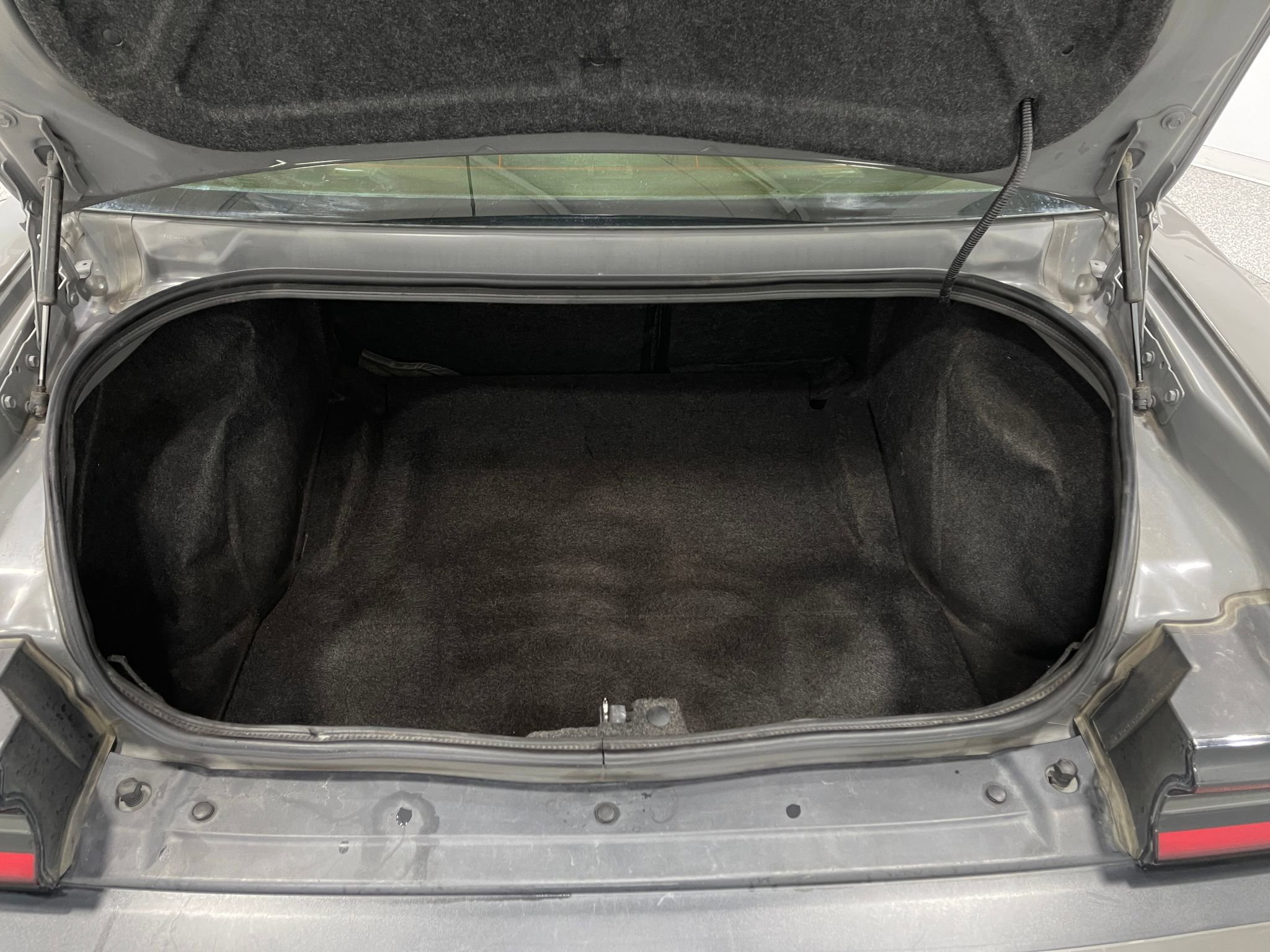 Used 2017 Dodge Challenger R/T w/ Driver Convenience Group image 28