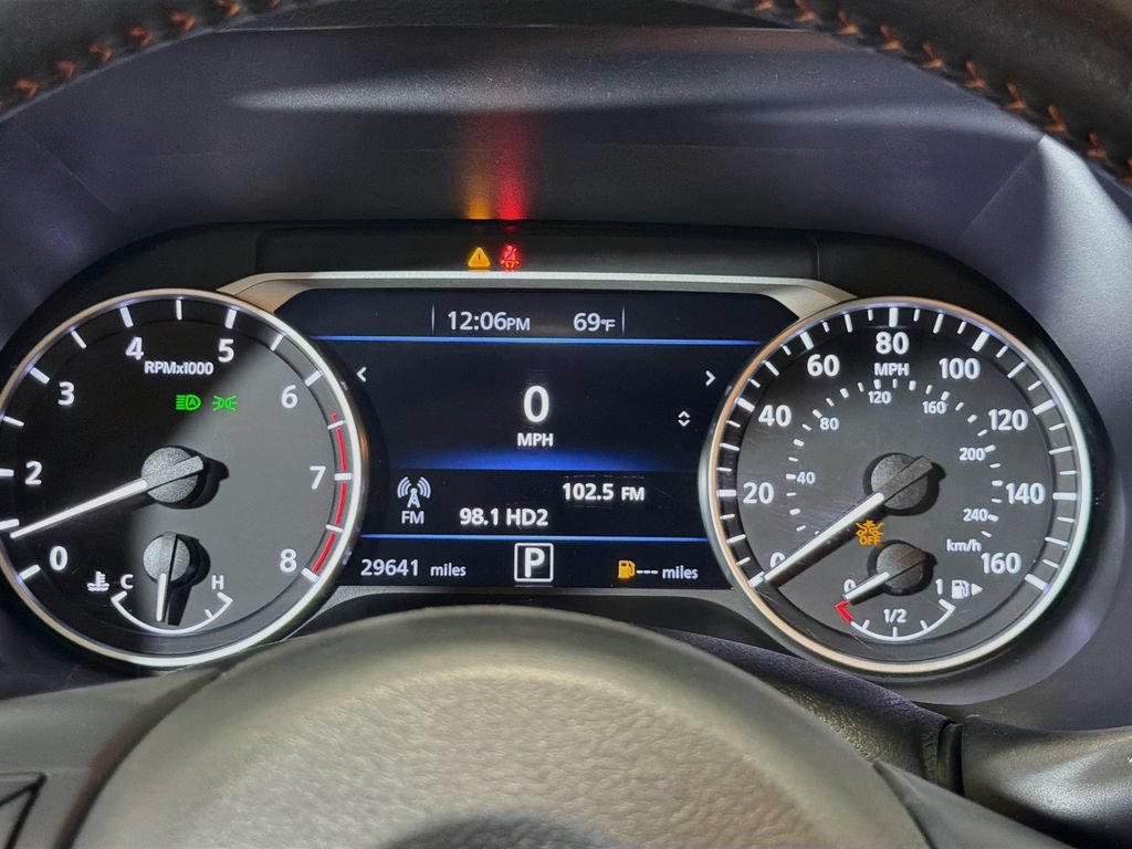 Used 2024 Nissan Sentra SR w/ SR Premium Package FWD image 14