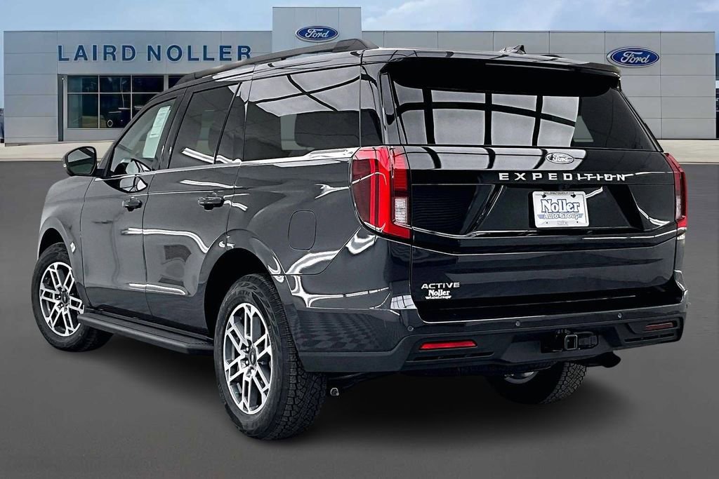New 2026 Ford Expedition Active AWD/4WD image 3