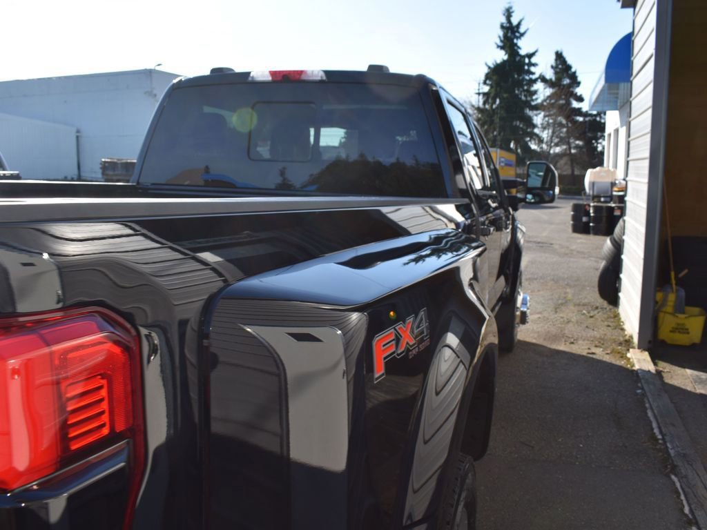 Certified 2025 Ford F450 Platinum w/ FX4 Off-Road Package image 10