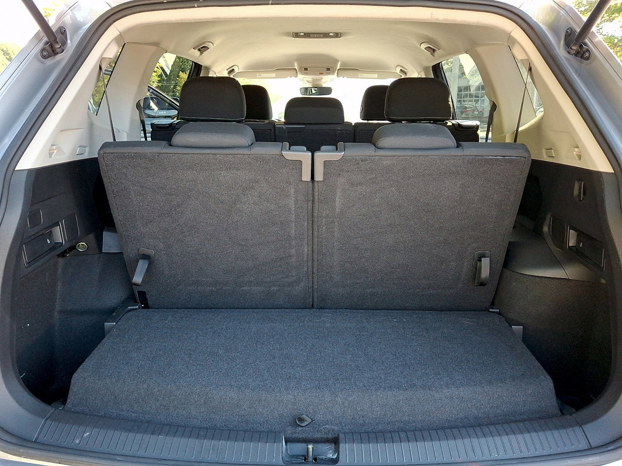 Certified 2024 Volkswagen Tiguan S FWD image 30