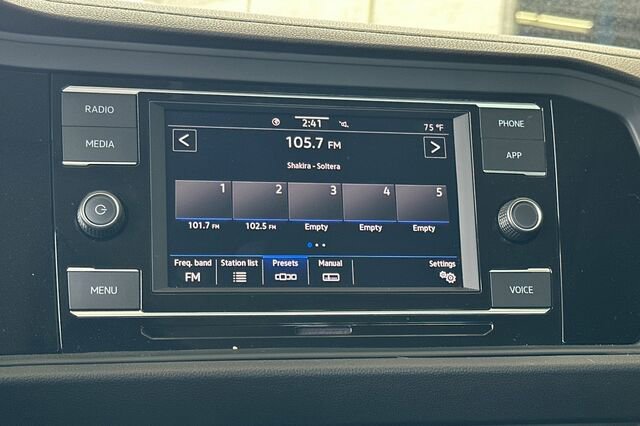 New 2024 Volkswagen Jetta SE image 17