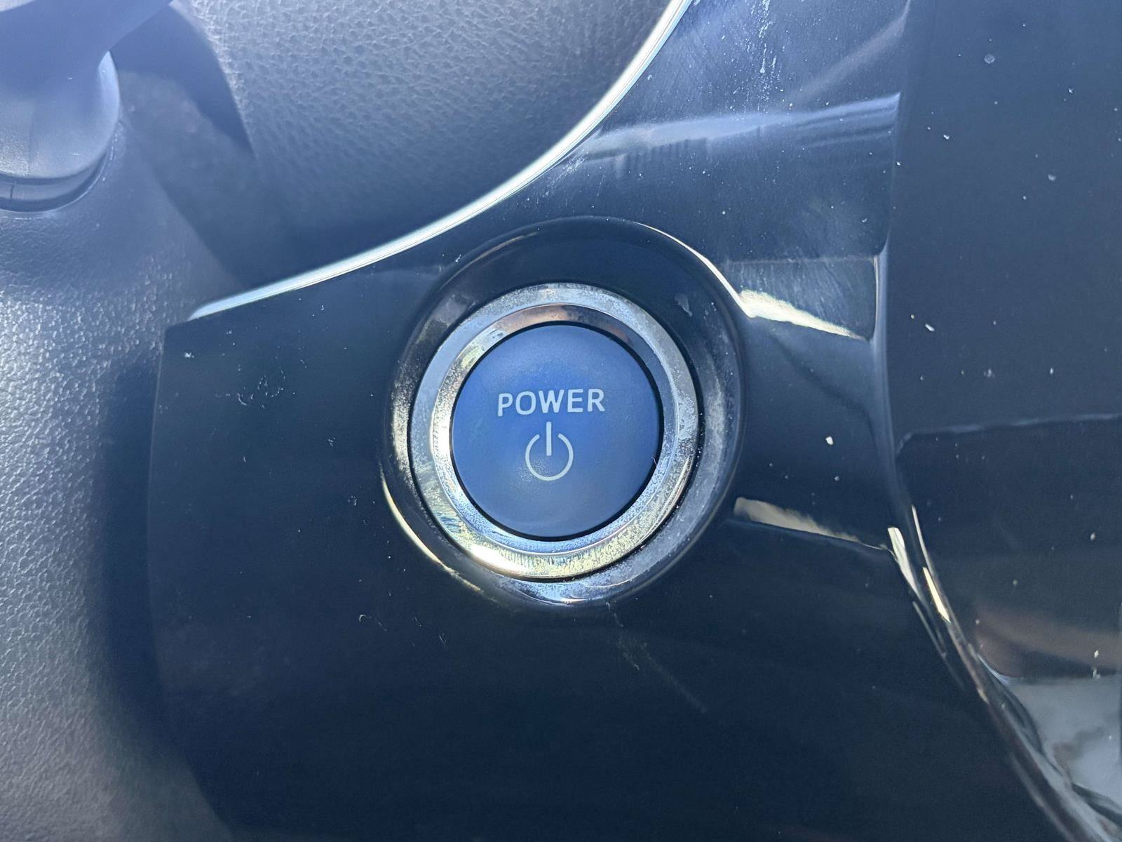 Used 2016 Toyota Prius Four Touring w/ Premium Convenience Package FWD image 19