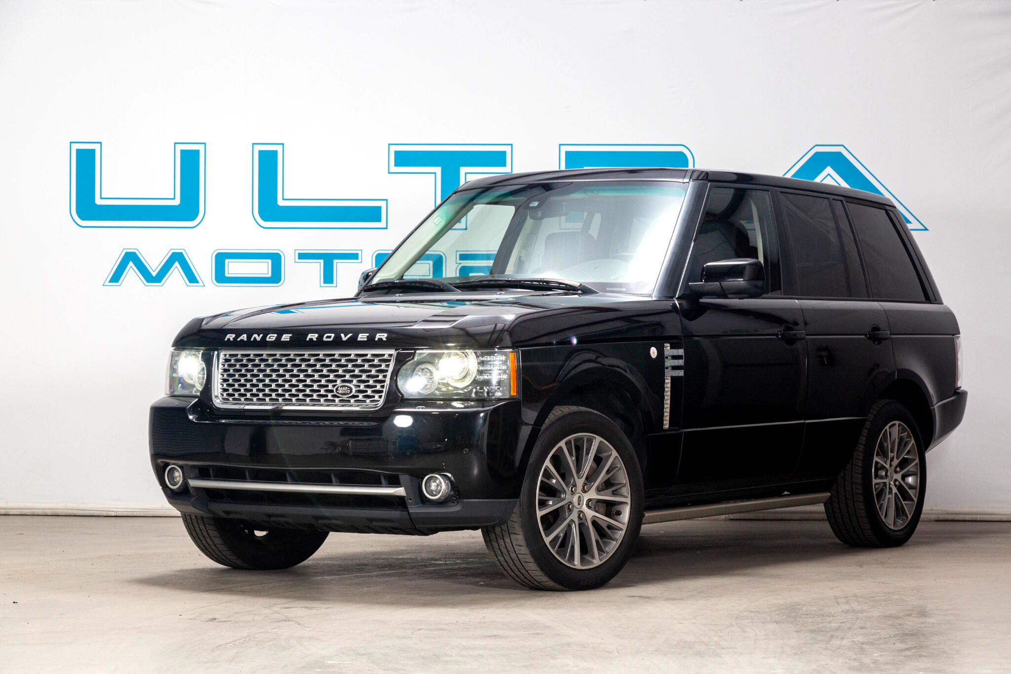 Used 2011 Land Rover Range Rover Autobiography image 45