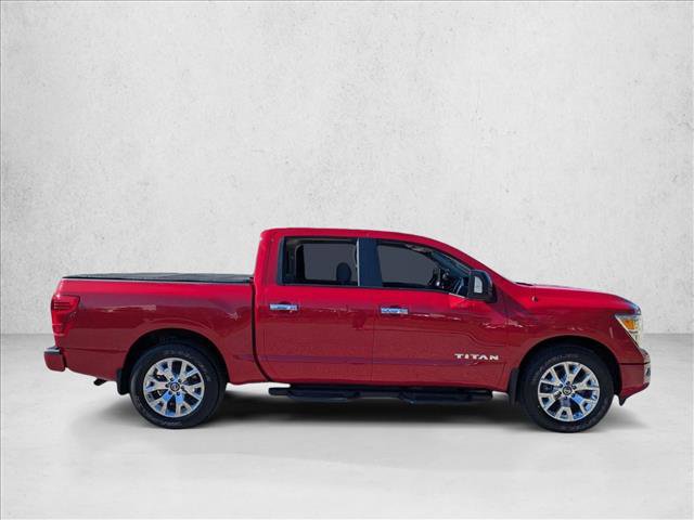 Used 2021 Nissan Titan SV w/ SV Convenience Package image 4