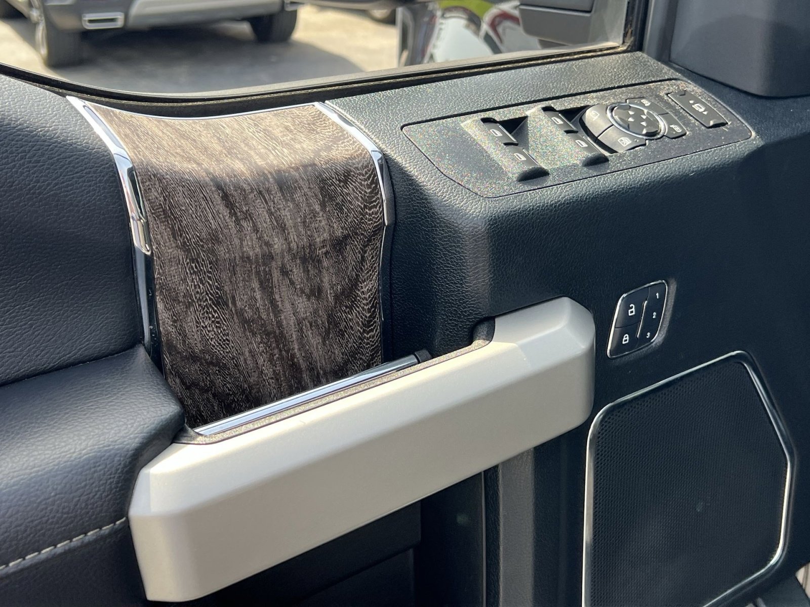 Used 2018 Ford F350 Lariat w/ Lariat Ultimate Package image 15