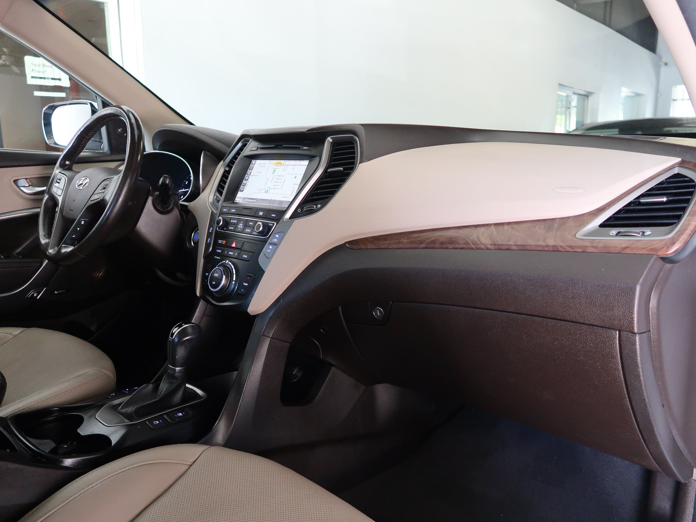 Used 2018 Hyundai Santa Fe Sport w/ 2.4L Tech Package 04 FWD image 18