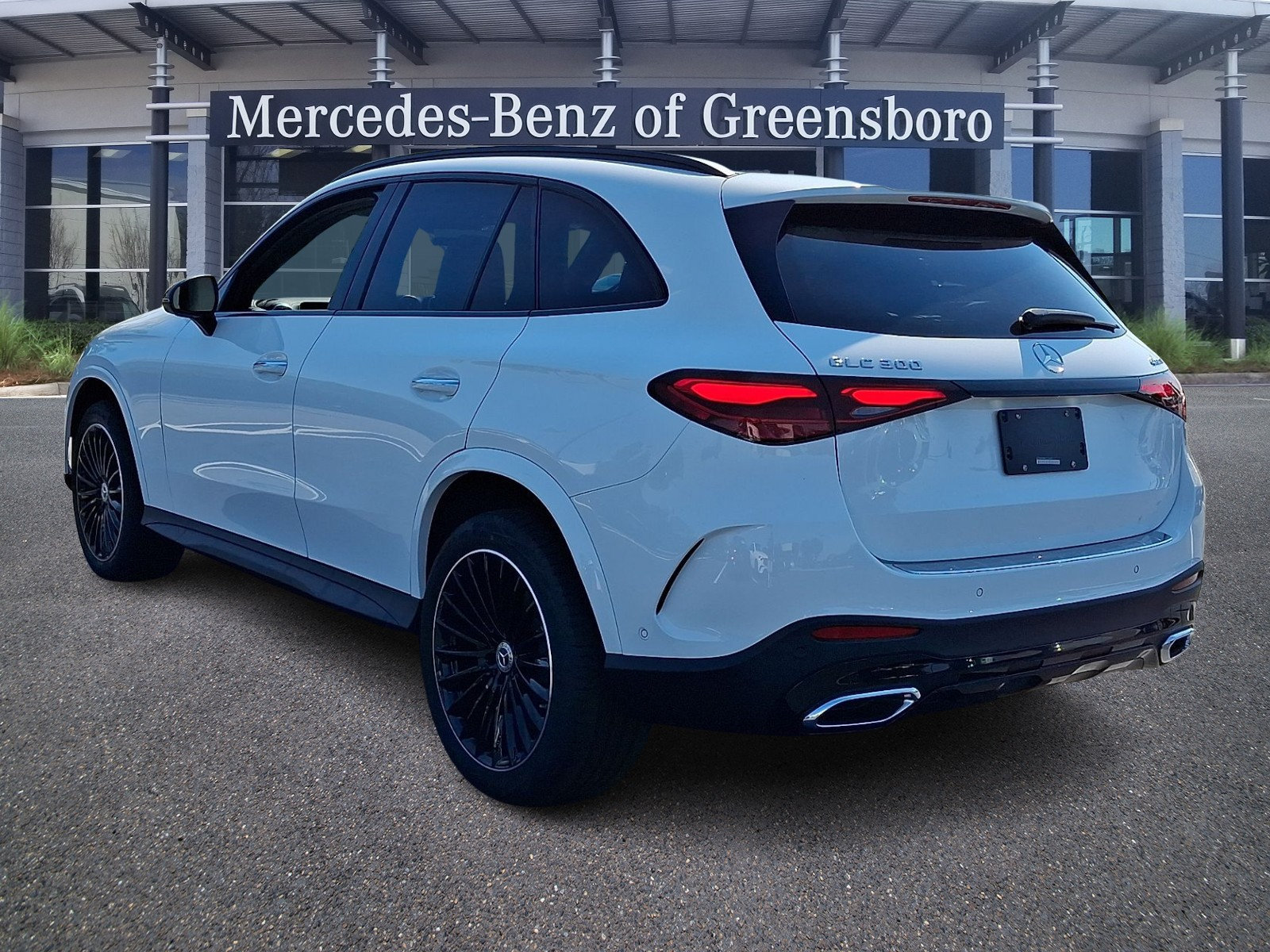 New 2026 Mercedes-Benz GLC 300 4MATIC image 3