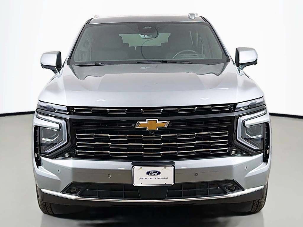 Used 2025 Chevrolet Tahoe High Country AWD/4WD image 15