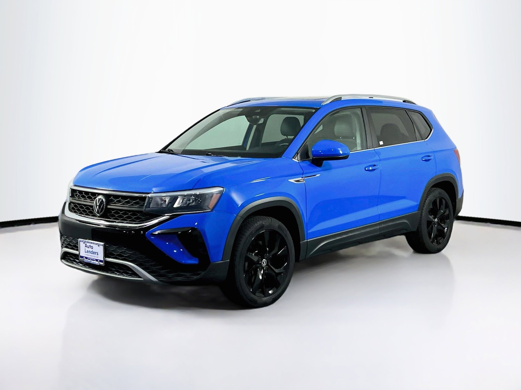Used 2022 Volkswagen Taos SE AWD/4WD image 1