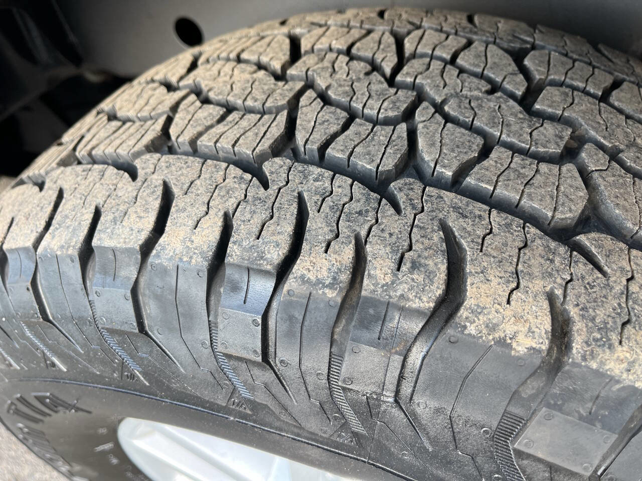 Used 2017 Nissan Frontier SV w/ SV Value Truck Package image 15