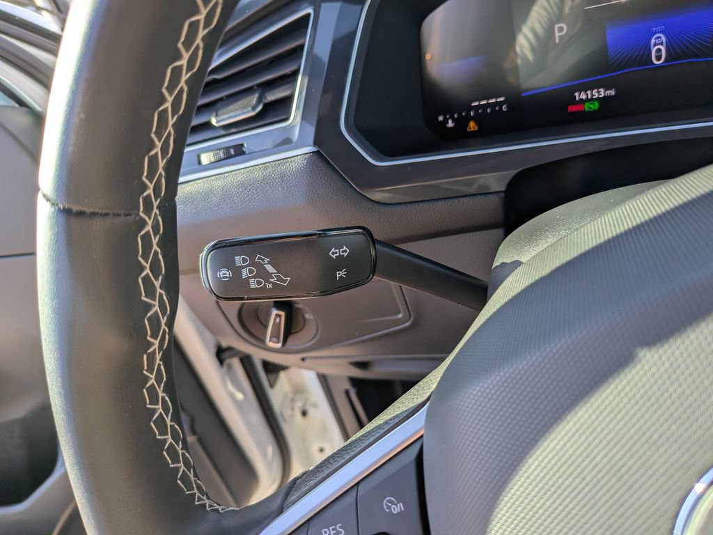 Used 2023 Volkswagen Tiguan SE FWD image 28
