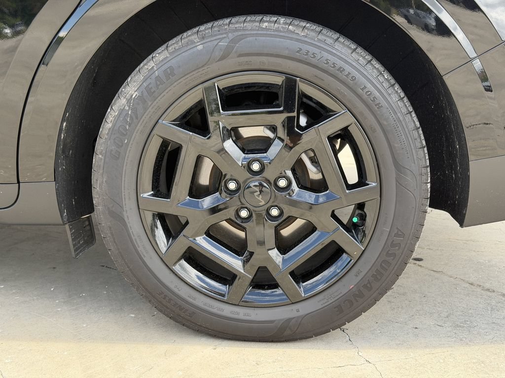 Certified 2026 Kia Carnival SX FWD image 12