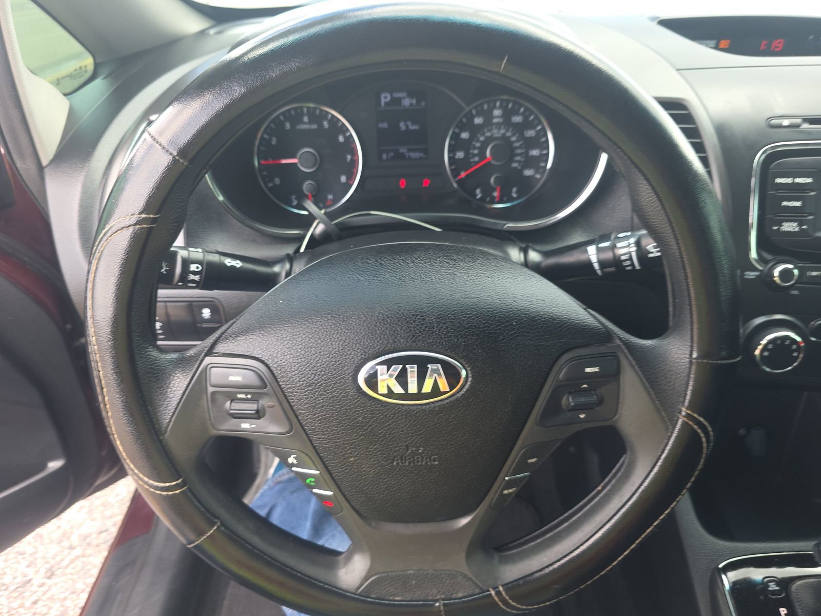Used 2017 Kia Forte LX image 16