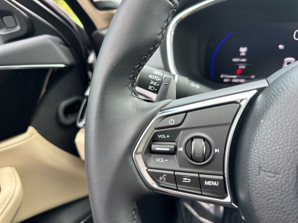 Used 2025 Acura MDX w/ Technology Package image 23