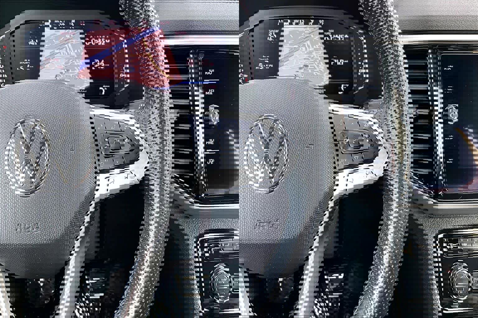 Used 2021 Volkswagen Atlas SEL R-Line image 24