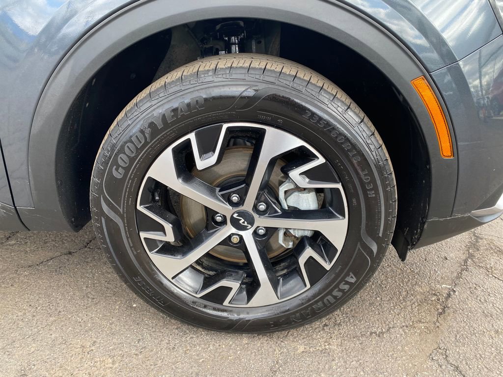 Used 2023 Kia Sportage EX image 29