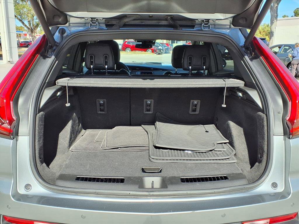Certified 2023 Cadillac XT4 Premium Luxury image 16