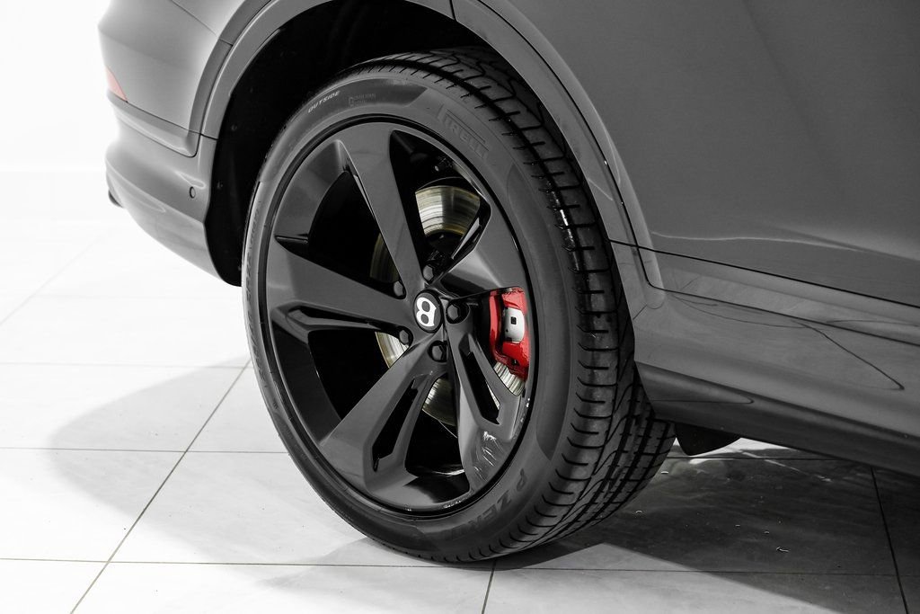 Used 2023 Bentley Bentayga image 63