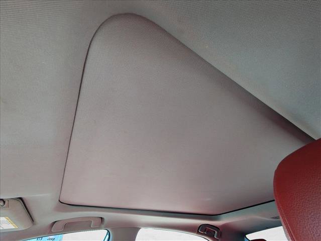 Used 2019 Toyota Camry XSE FWD image 11