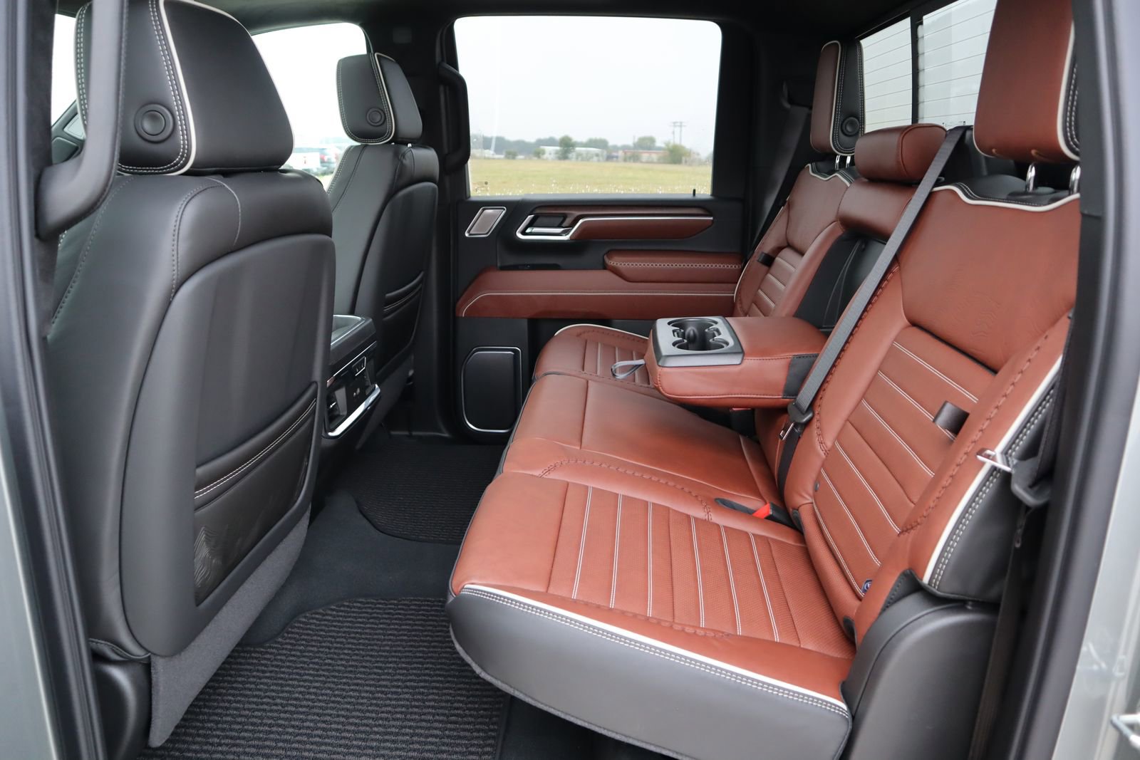 New 2026 GMC Sierra 2500 Denali Ultimate image 7