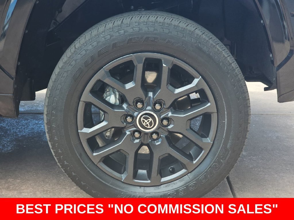 Used 2024 Toyota Tundra Platinum AWD/4WD image 37