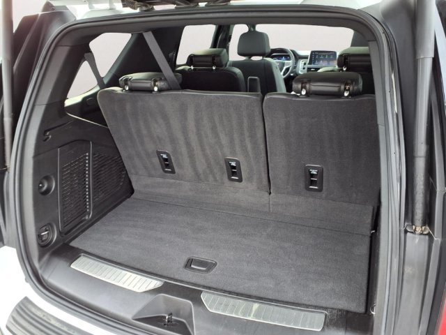 Used 2023 Chevrolet Tahoe Z71 w/ Luxury Package AWD/4WD image 25