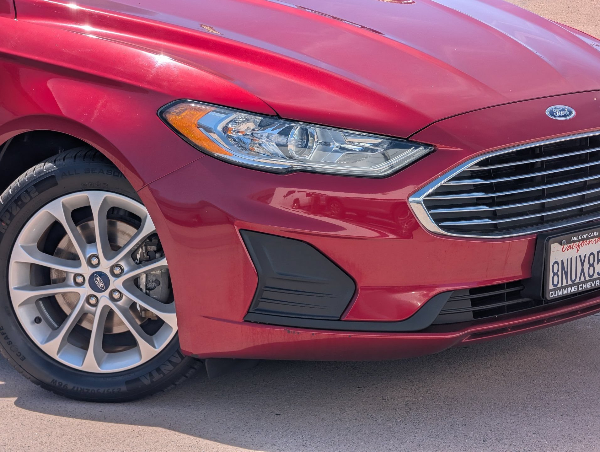 Used 2019 Ford Fusion SE FWD image 3