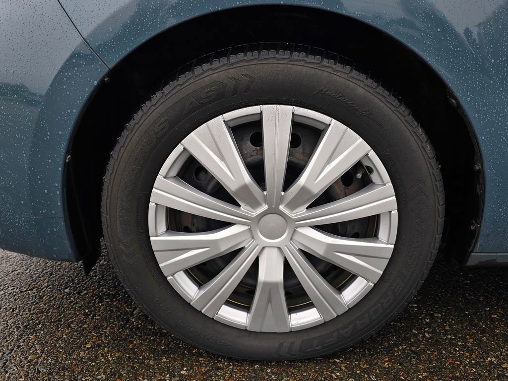 Used 2010 Scion xB image 9