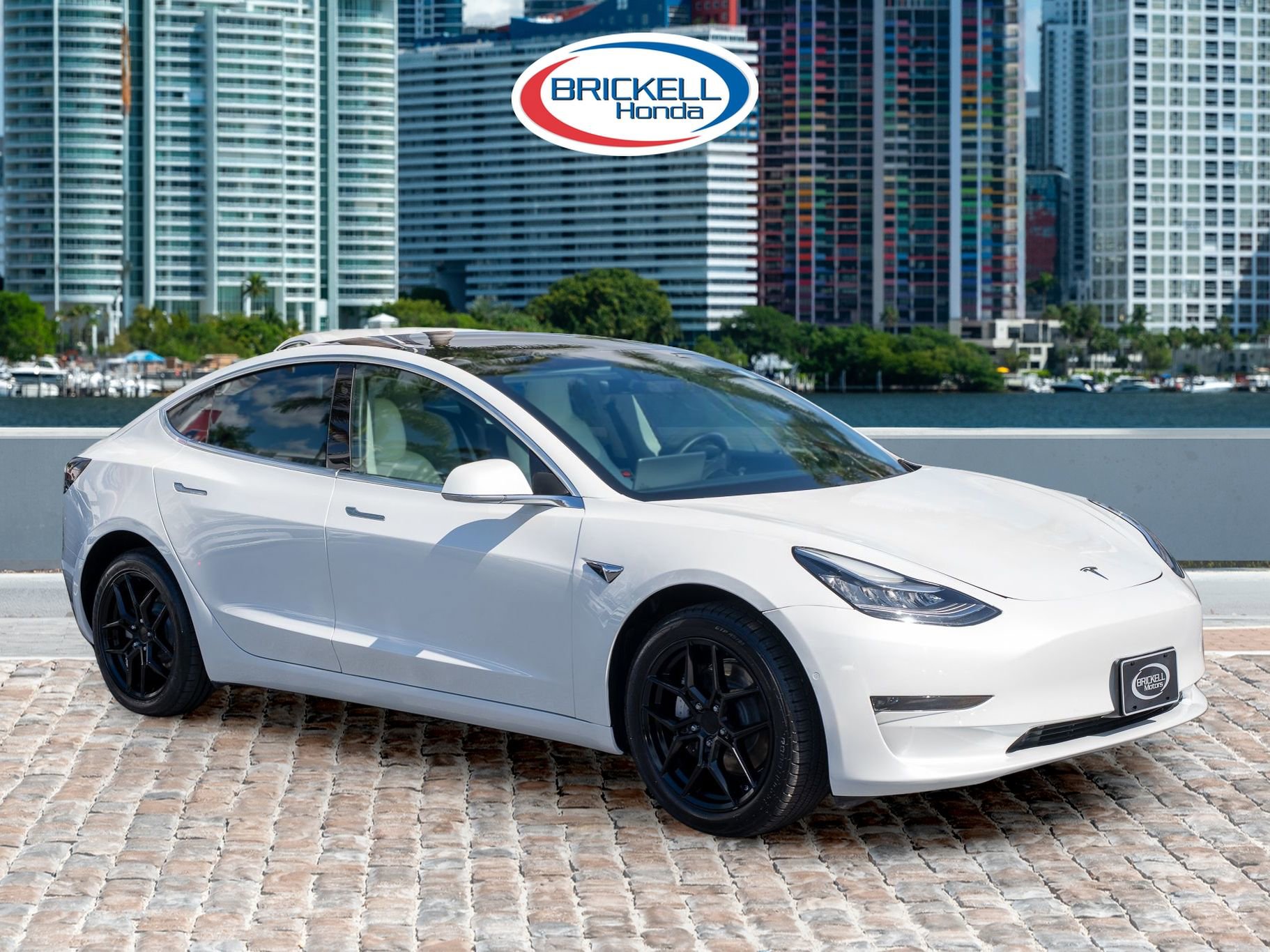 Used 2020 Tesla Model 3 Standard Range Plus video 3