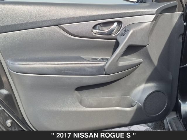 Used 2017 Nissan Rogue S AWD/4WD image 11