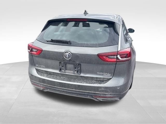 Used 2018 Buick Regal Essence w/ Driver Confidence Package #1 image 17