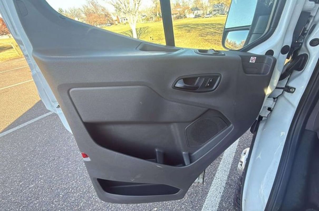 Used 2020 Ford Transit 250 Low Roof AWD image 17
