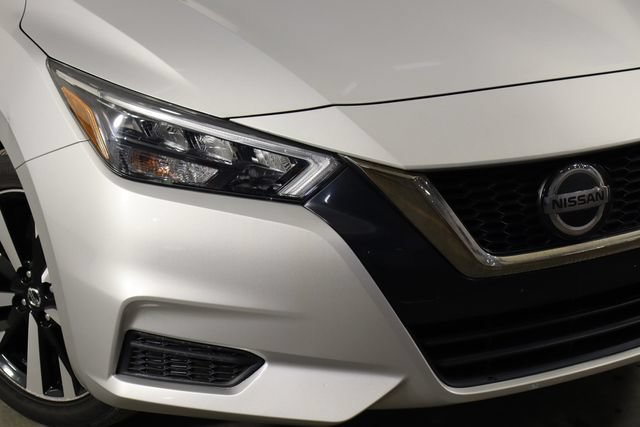 Used 2022 Nissan Versa SR w/ Convenience Package FWD image 42