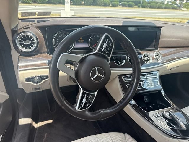 Used 2019 Mercedes-Benz E 450 4MATIC Cabriolet image 10